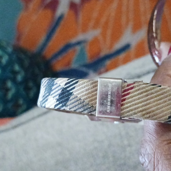 Burberry Watch - Picture 3 of 6